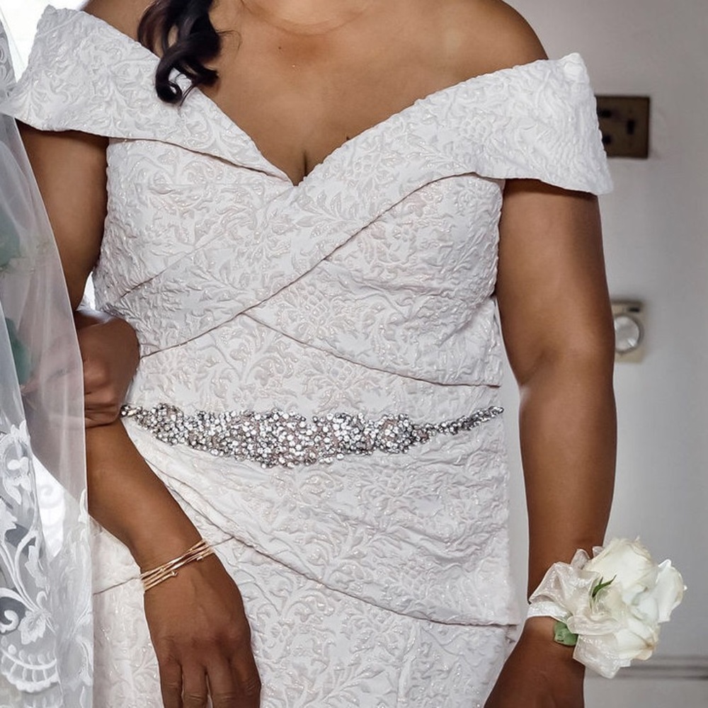 Tarik Ediz blush off the shoulders evening gown